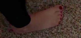 Brittney Smith feet photo thumbnail