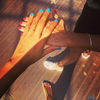 Caterina Balivo feet photo thumbnail