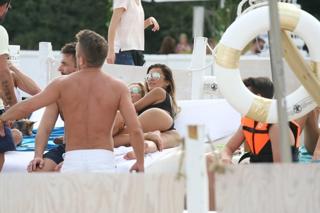 Natalia Siwiec feet photo thumbnail