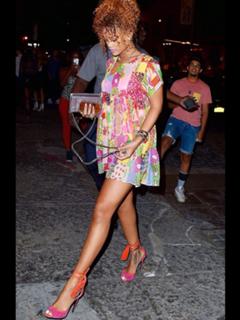 Rihanna feet photo thumbnail