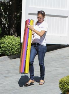 Jennifer Garner feet photo thumbnail