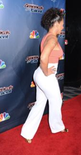 Mel B feet photo thumbnail
