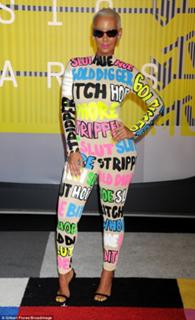 Amber Rose feet photo thumbnail