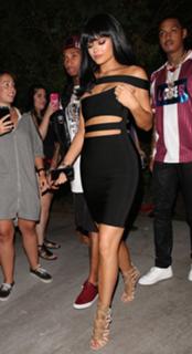 Kylie Jenner feet photo thumbnail
