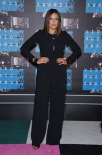 Mariska Hargitay feet photo thumbnail