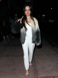 Camila Cabello feet photo thumbnail