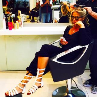 Adriane Galisteu feet photo thumbnail