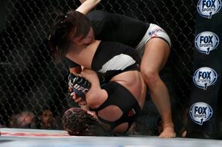Michelle Waterson feet photo thumbnail