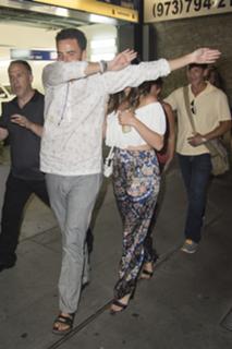 Katy Perry feet photo thumbnail