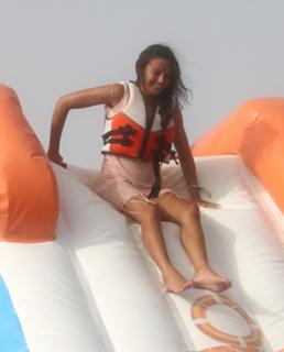 Michelle Keegan feet photo thumbnail
