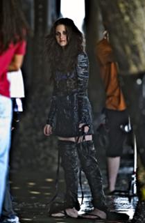 Kristen Stewart feet photo thumbnail