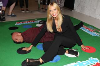 Heidi Klum feet photo thumbnail
