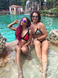 Sasha Banks feet photo thumbnail