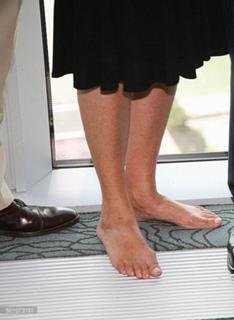 Rita Russek feet photo 3