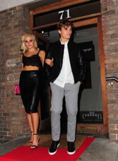 Pixie Lott feet photo thumbnail