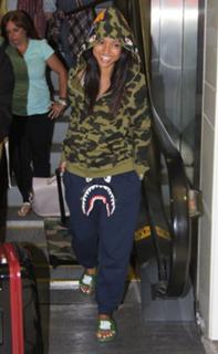 Karrueche Tran feet photo thumbnail