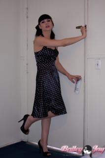 Bailey Jay feet photo thumbnail