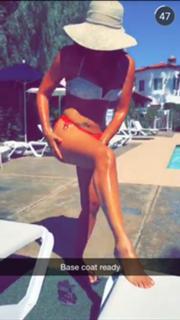Vida Guerra feet photo thumbnail