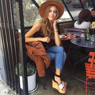 Chiara Ferragni feet photo thumbnail