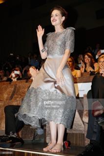 Kristen Stewart feet photo thumbnail