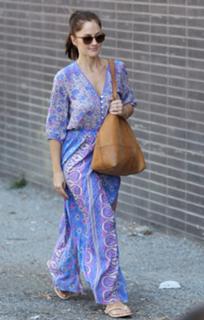 Minka Kelly feet photo thumbnail