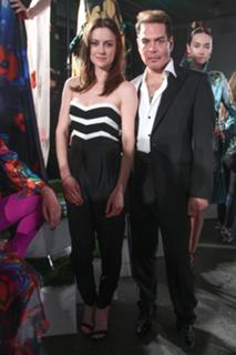 Jessica Stroup feet photo thumbnail
