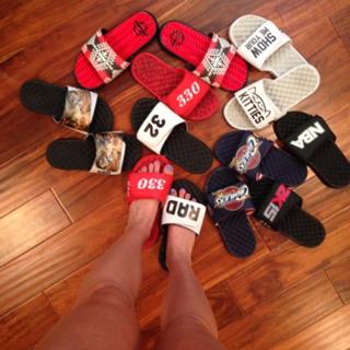 Rachel A. DeMita feet photo thumbnail