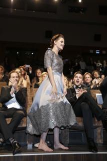 Kristen Stewart feet photo thumbnail