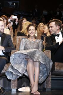 Kristen Stewart feet photo thumbnail