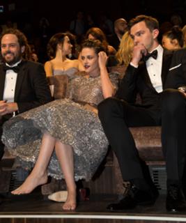 Kristen Stewart feet photo thumbnail