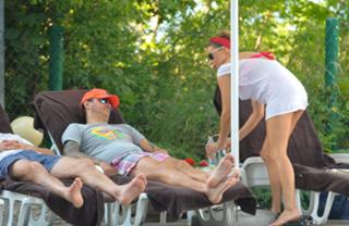 Malgorzata Rozenek feet photo thumbnail