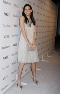 Angie Harmon feet photo thumbnail