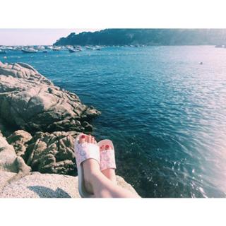 Maisie Williams feet photo thumbnail