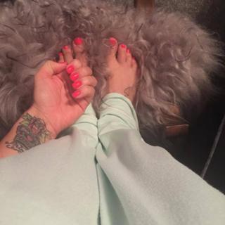 Katie Price feet photo thumbnail