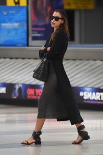 Irina Shayk feet photo thumbnail