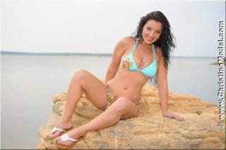Christina Model feet photo thumbnail