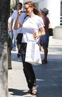 Jennifer Garner feet photo thumbnail