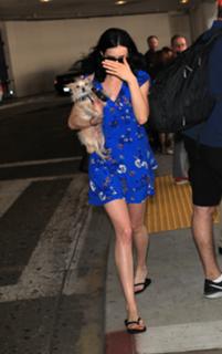 Krysten Ritter feet photo thumbnail