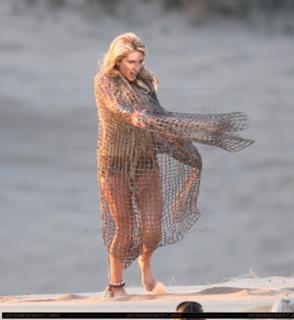 Kesha feet photo thumbnail