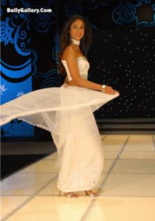 Ileana D'Cruz feet photo thumbnail