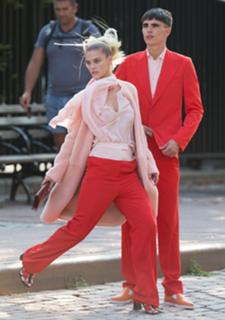 Nina Agdal feet photo thumbnail