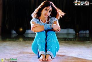 Ileana D'Cruz feet photo thumbnail