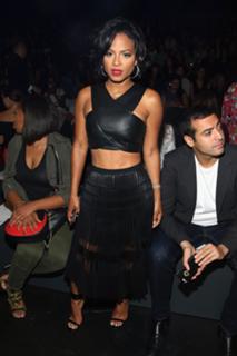 Christina Milian feet photo thumbnail