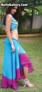 Ileana D'Cruz feet photo thumbnail
