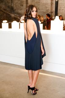 Olivia Culpo feet photo thumbnail