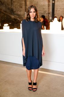 Olivia Culpo feet photo thumbnail