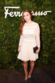 Holland Roden feet photo thumbnail