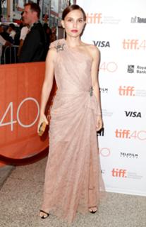 Natalie Portman feet photo thumbnail