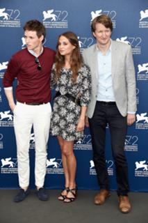 Alicia Vikander feet photo thumbnail