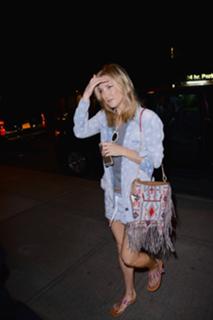 Kate Hudson feet photo thumbnail